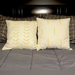 Decorative Accent Pillows Set of 2